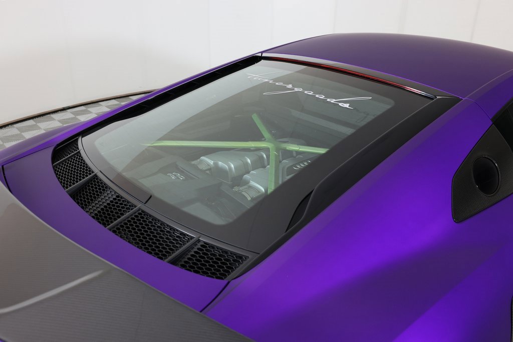 Used 2017 Audi R8 V10 w/ Carbon Exterior Package image 10