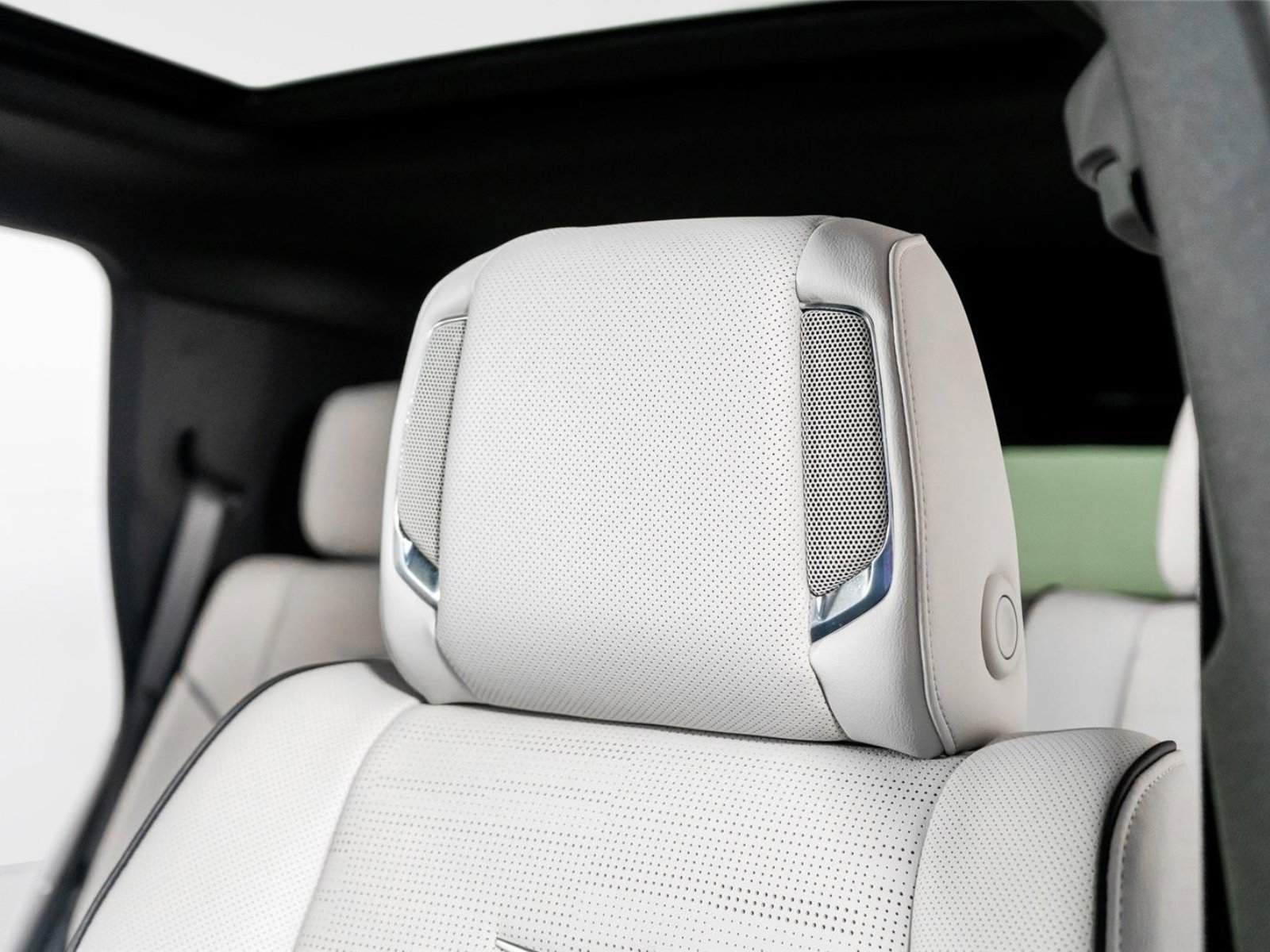 Used 2026 Cadillac Escalade Sport w/ LPO, Floor Liner Package image 41