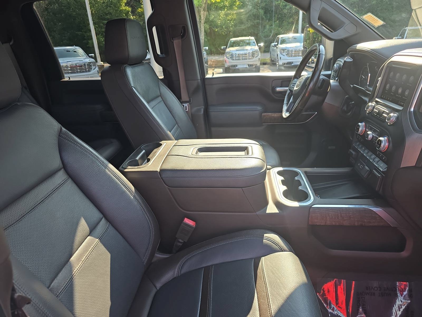 Used 2020 GMC Sierra 2500 Denali w/ Denali Ultimate Package AWD/4WD image 10