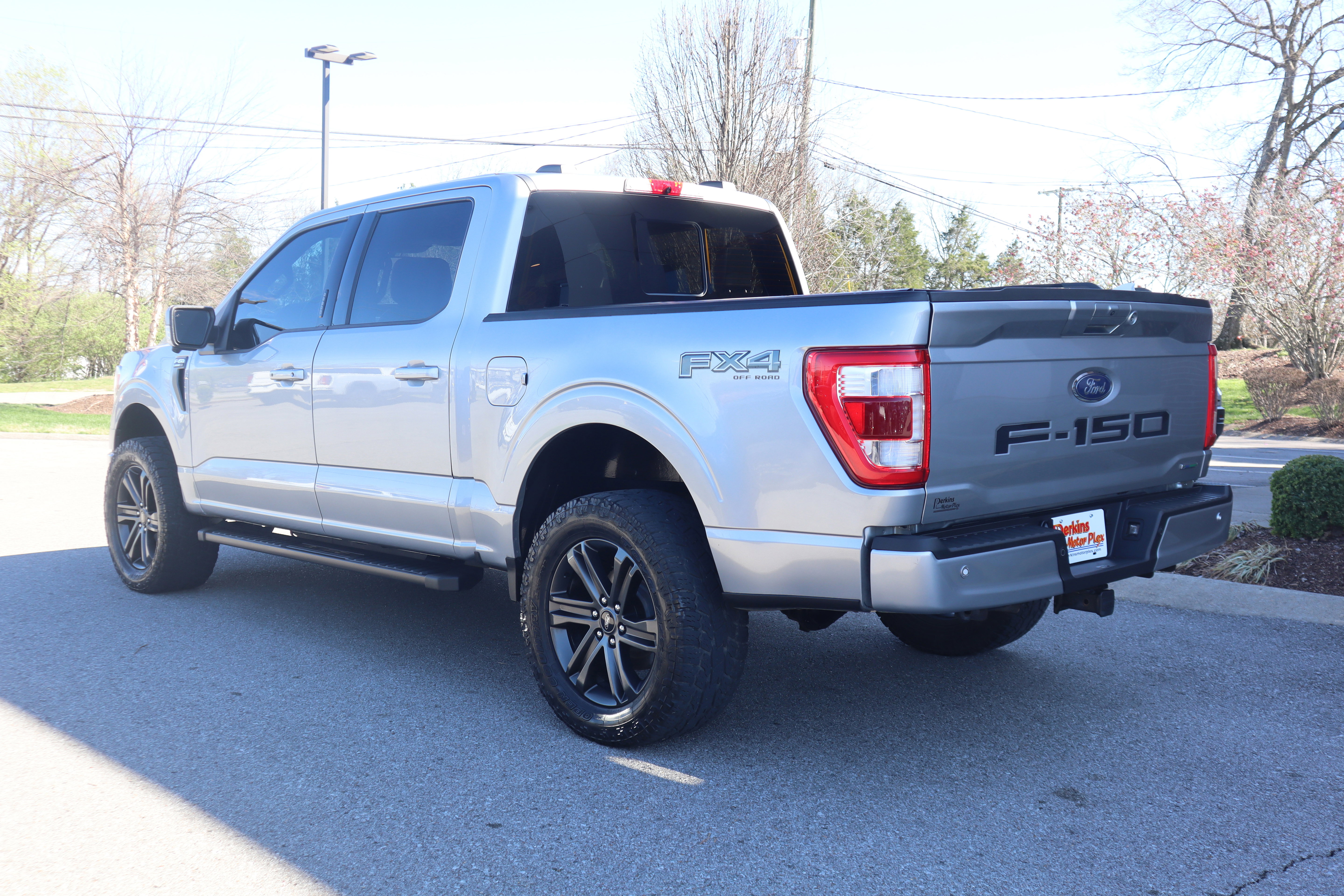 Used 2022 Ford F150 Lariat w/ Max Trailer Tow Package image 10