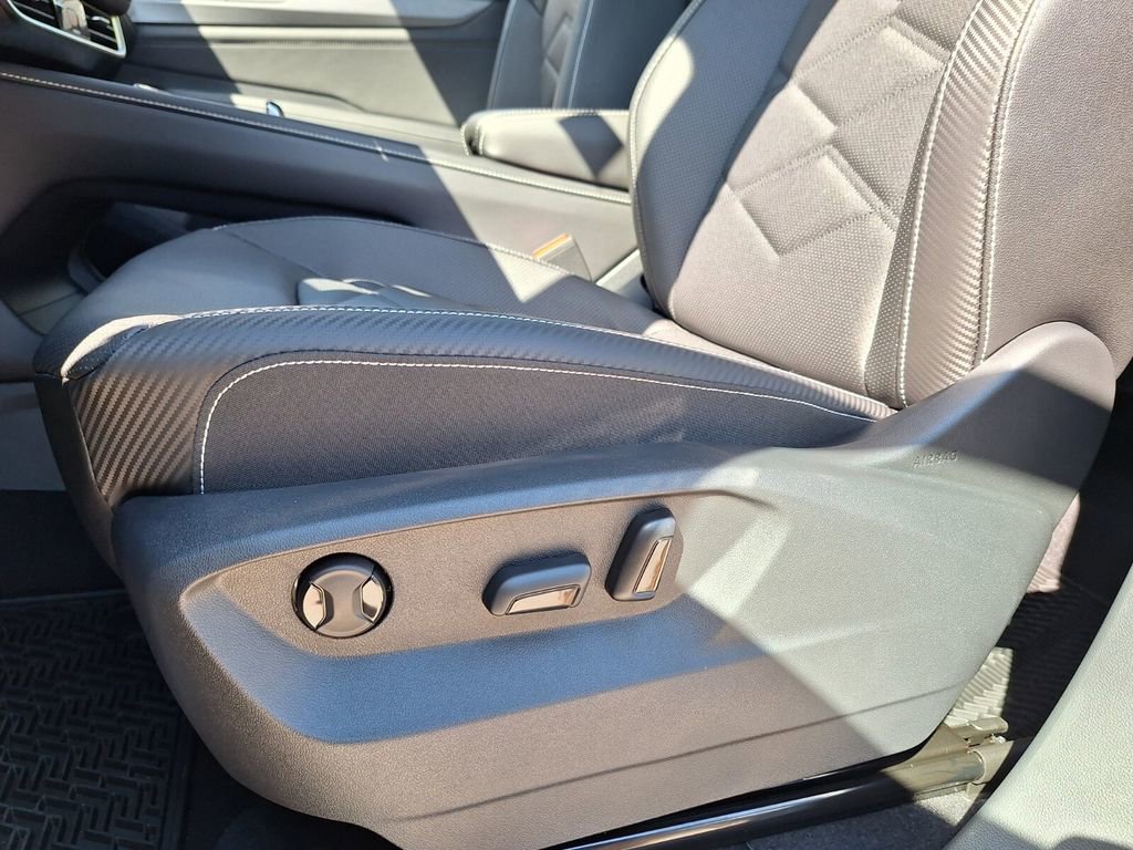 New 2026 Volkswagen Atlas Cross Sport SE image 10