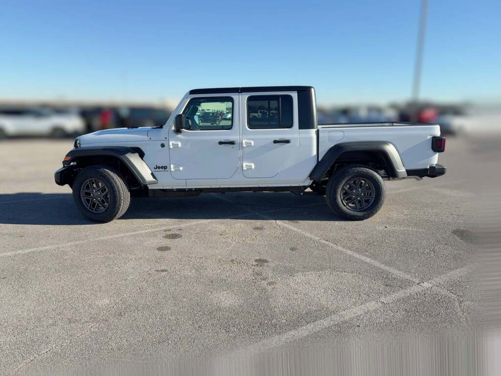 New 2026 Jeep Gladiator Sport image 6