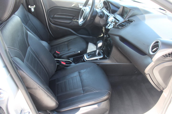 Used 2014 Ford Fiesta Titanium FWD image 18