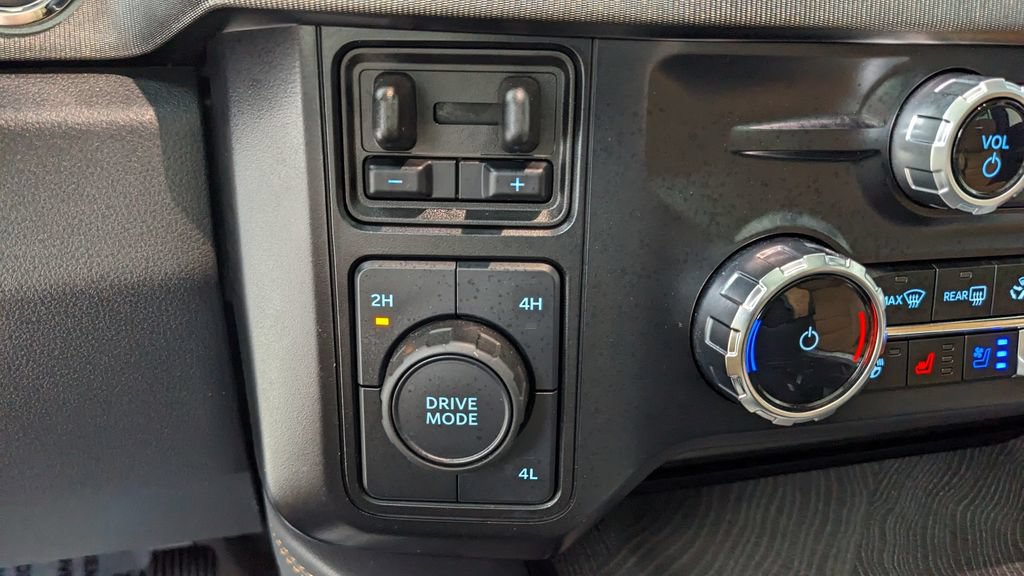 Certified 2024 Ford F450 Platinum w/ FX4 Off-Road Package AWD/4WD image 30