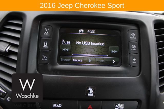 Used 2016 Jeep Cherokee Sport w/ Cold Weather Group image 31