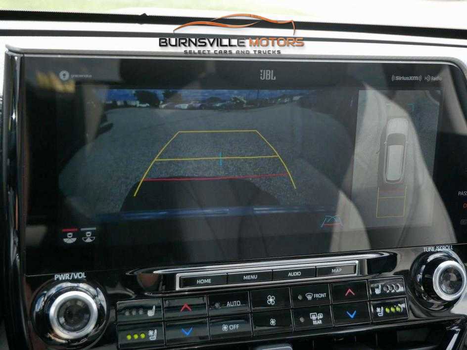 Used 2020 Toyota Highlander Platinum image 30