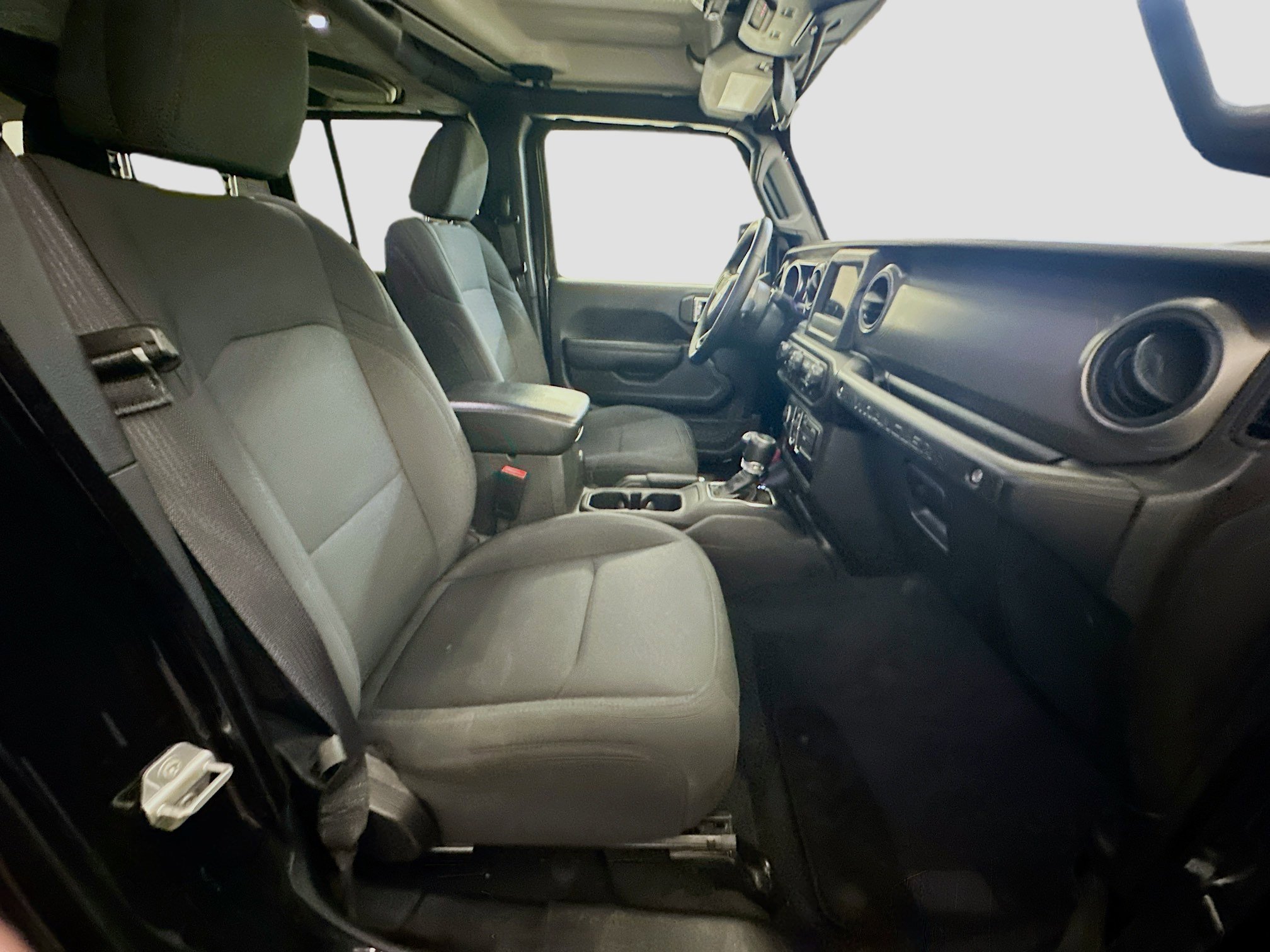 Used 2022 Jeep Wrangler Sport S AWD/4WD image 31