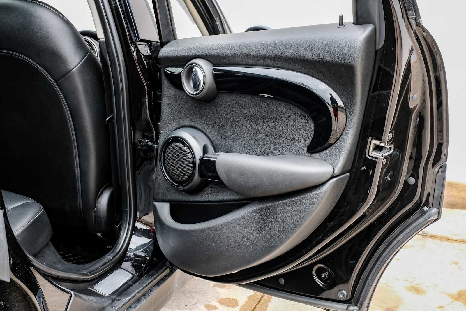 Used 2019 MINI Cooper 4-Door Hardtop image 47