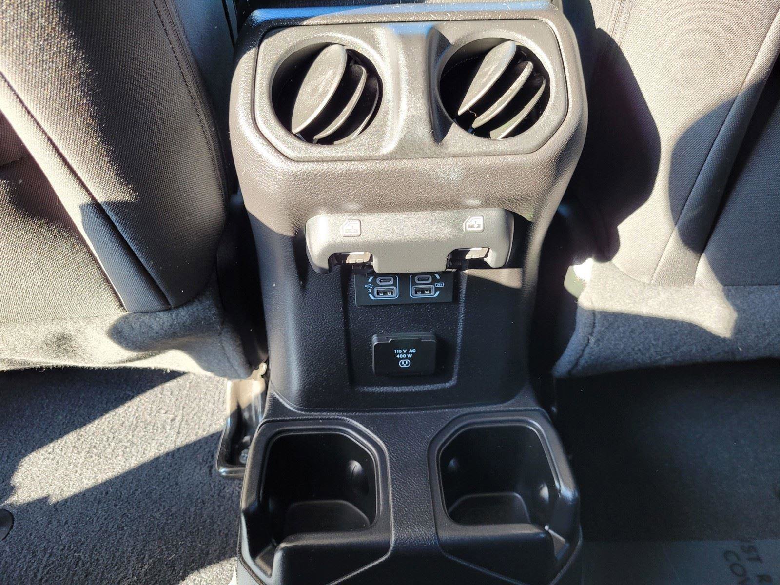 Used 2020 Jeep Gladiator Overland w/ Trailer Tow Package image 17