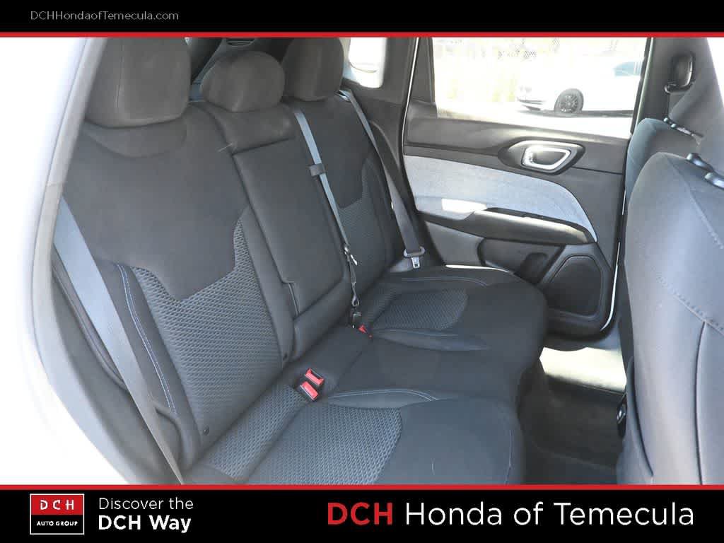 Used 2024 Jeep Compass Sport AWD/4WD image 20