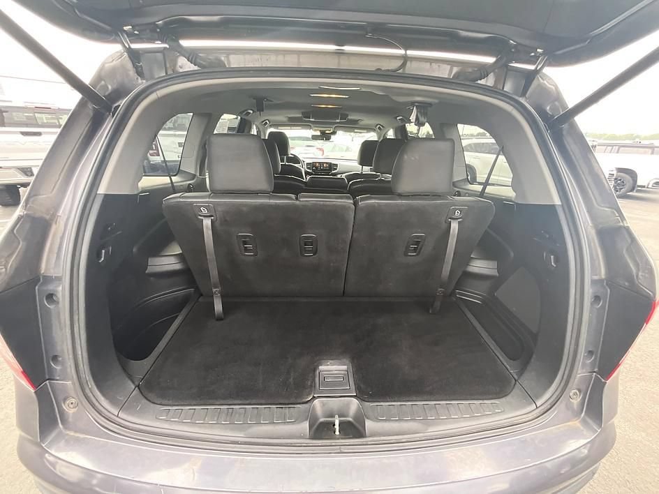 Used 2020 Honda Pilot Touring image 7