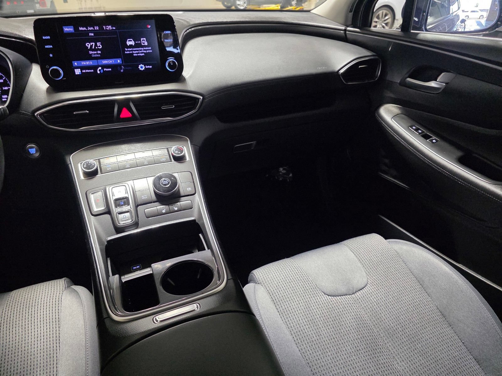 Used 2022 Hyundai Santa Fe SEL FWD image 16