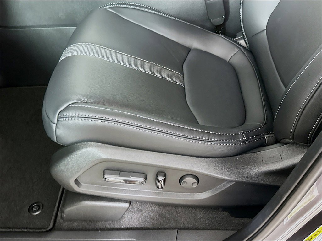 New 2025 Honda Pilot EX-L image 9