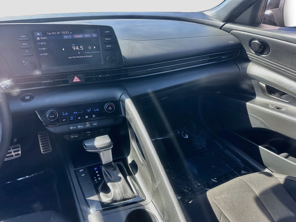 Used 2025 Hyundai Elantra Sport FWD image 21