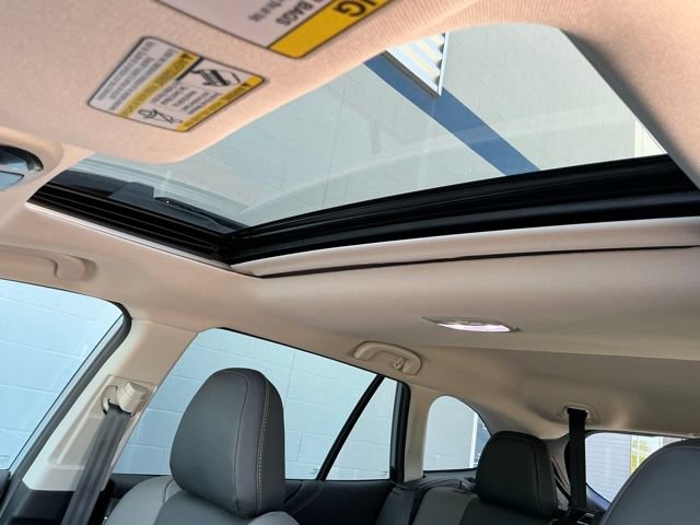 Certified 2025 Subaru Outback Onyx Edition AWD/4WD image 16