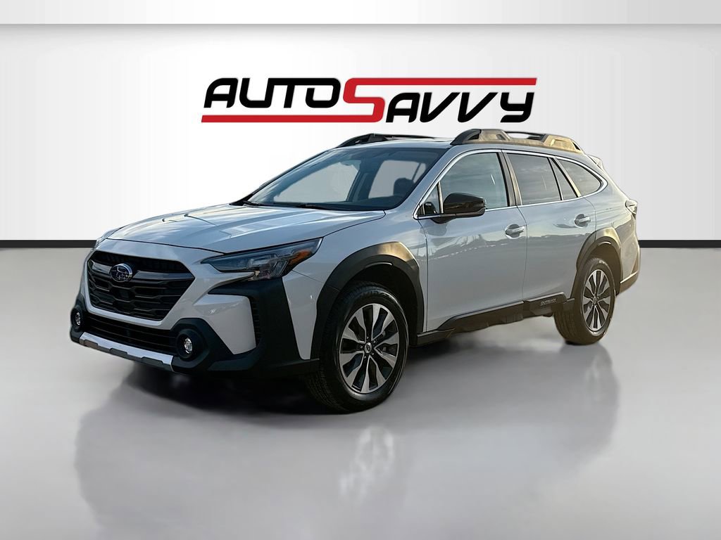 Used 2025 Subaru Outback Limited AWD/4WD image 3