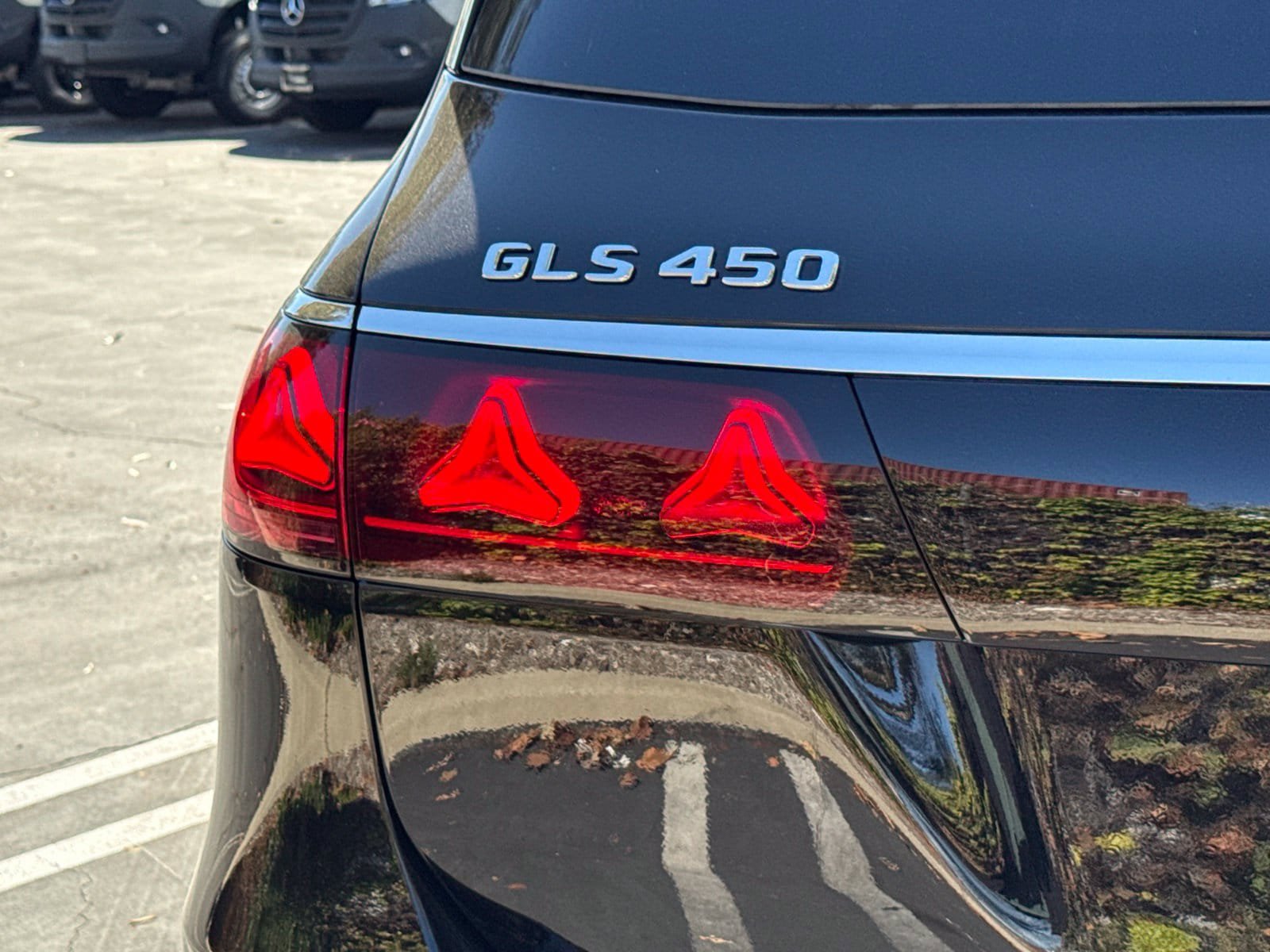 New 2027 Mercedes-Benz GLS 450 4MATIC image 13