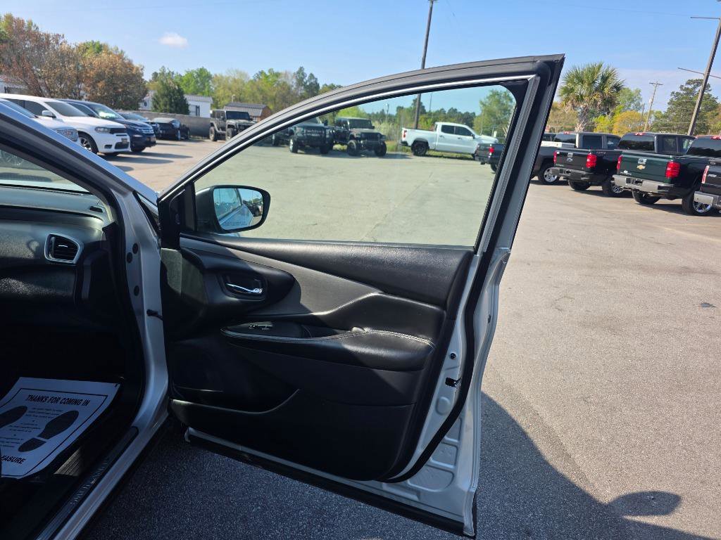 Used 2021 Nissan Murano SV FWD image 10