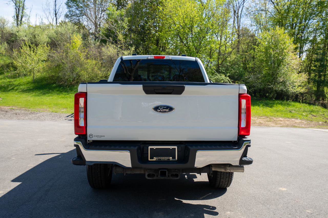 Used 2024 Ford F250 XLT AWD/4WD image 4