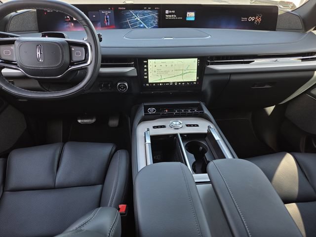 New 2026 Lincoln Navigator Reserve w/ Jet Appearance Package AWD/4WD image 5