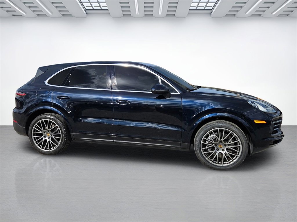 Used 2022 Porsche Cayenne image 4