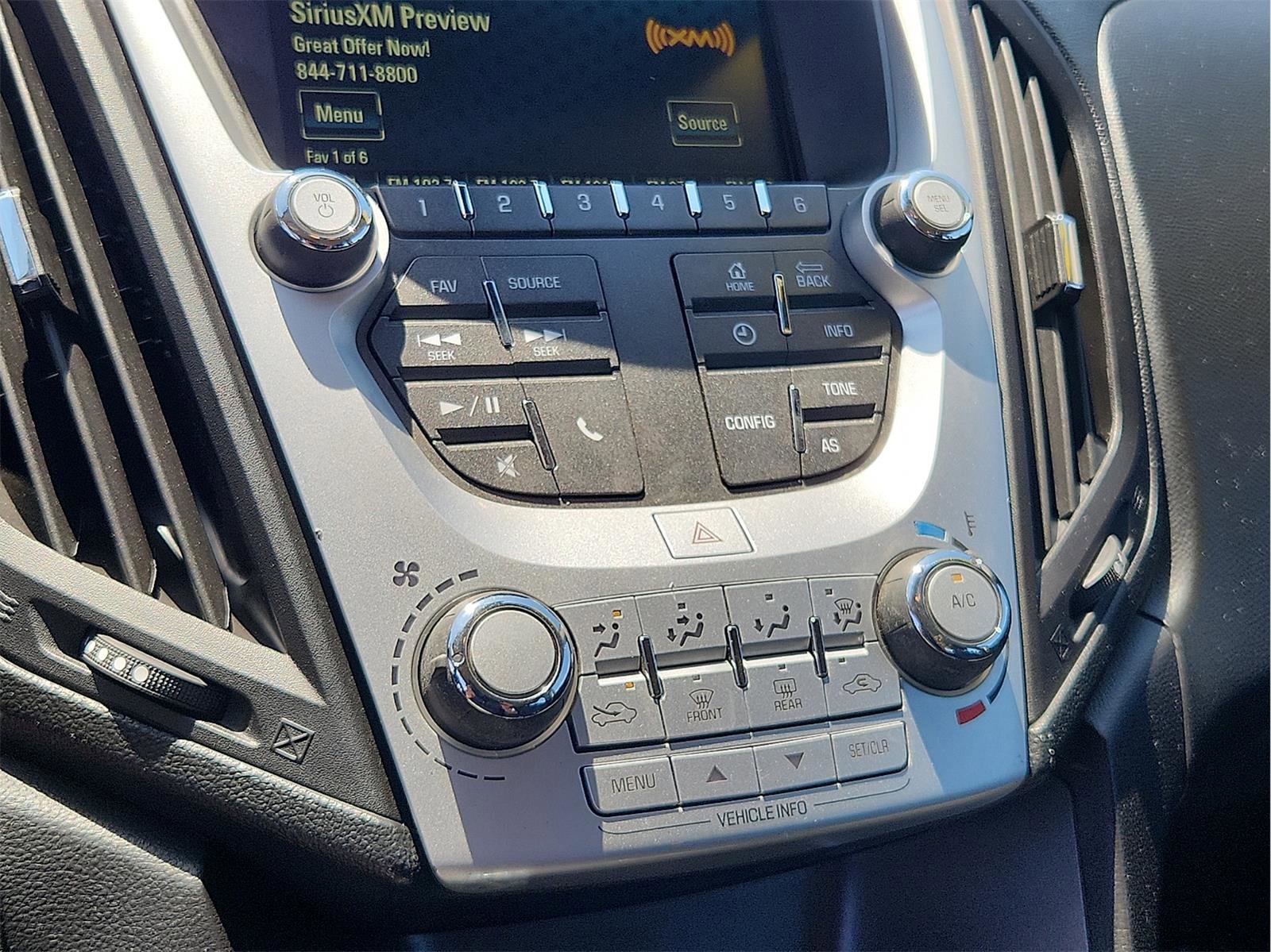 Used 2017 Chevrolet Equinox LS FWD image 21