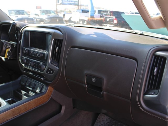 Used 2018 Chevrolet Silverado 1500 LTZ w/ LTZ Plus Package AWD/4WD image 28