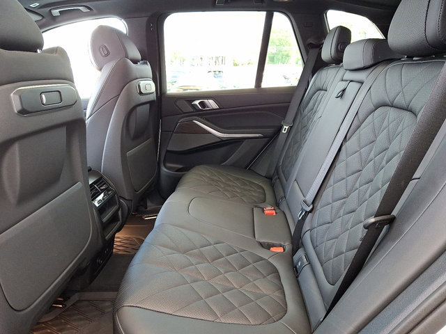 Certified 2024 BMW X5 xDrive40i w/ Premium Package image 10