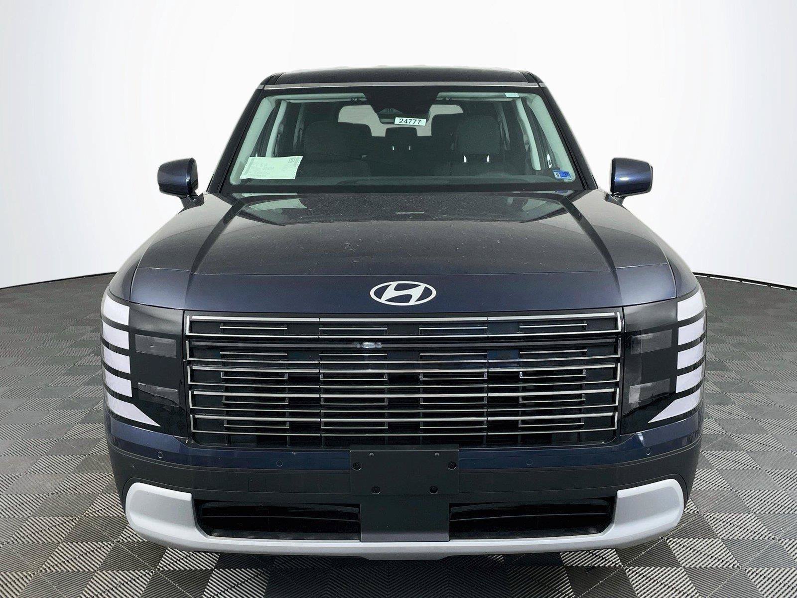 New 2026 Hyundai Palisade SE FWD image 2