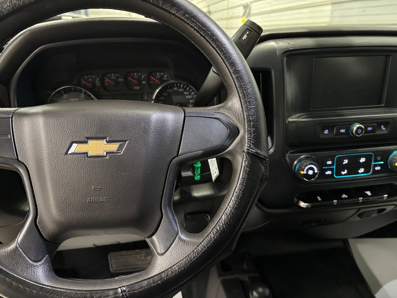 Used 2019 Chevrolet Silverado 2500 W/T AWD/4WD image 15