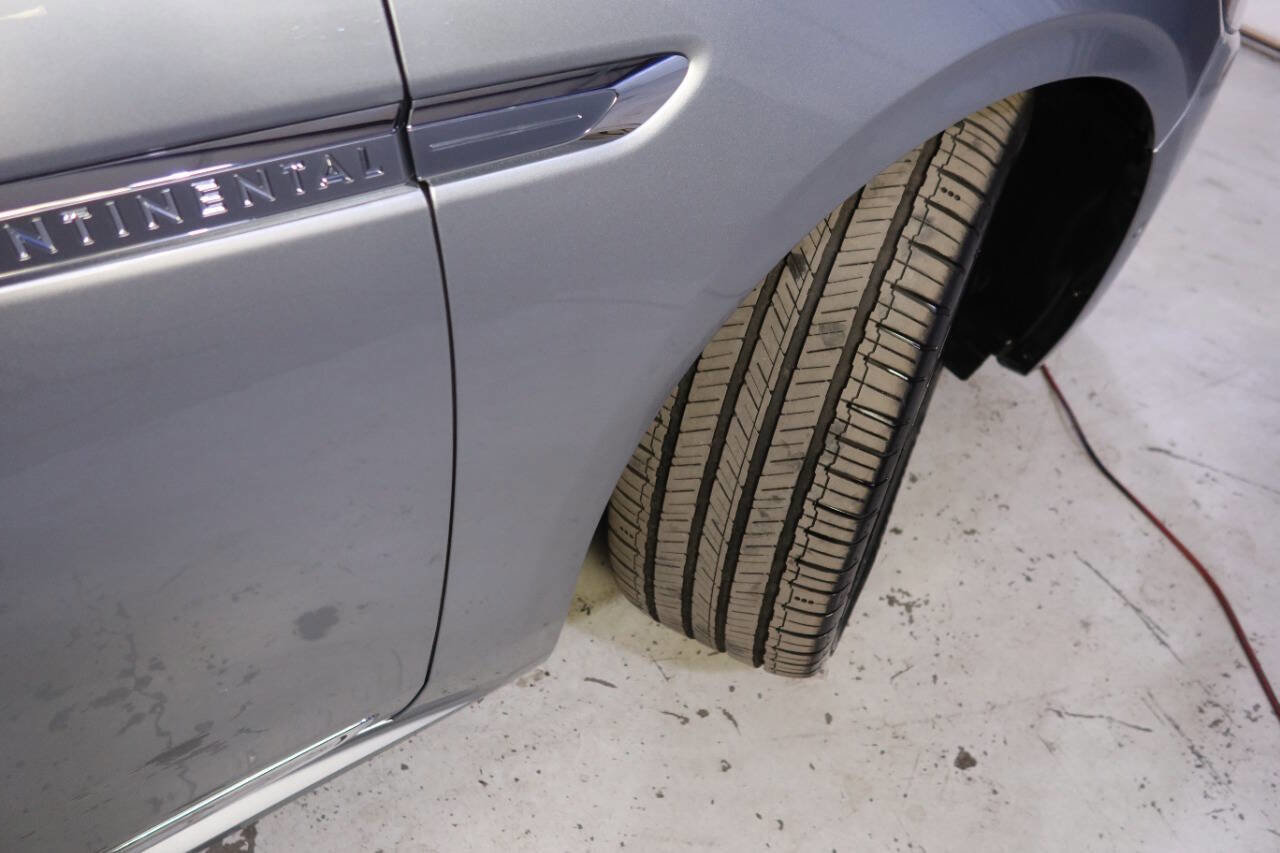 Used 2020 Lincoln Continental Reserve image 45