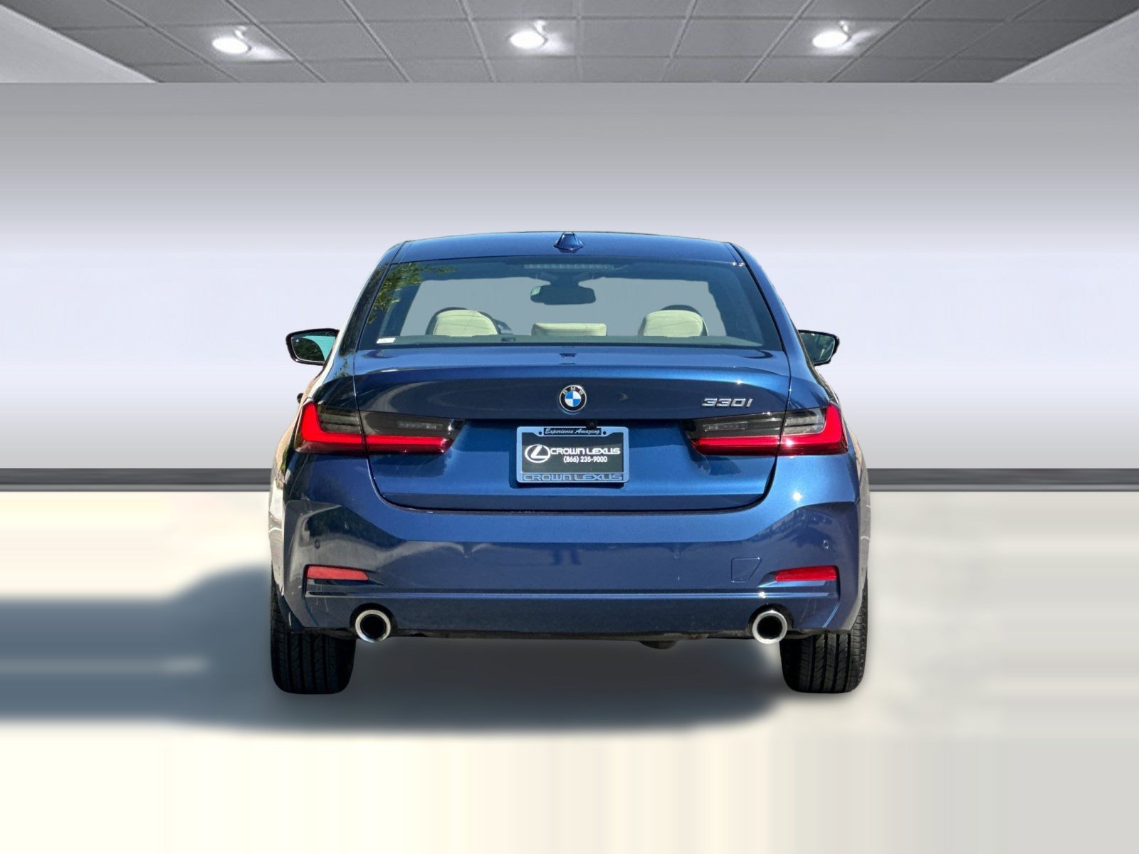 Used 2023 BMW 330i Sedan w/ Parking Assistance Package RWD image 10