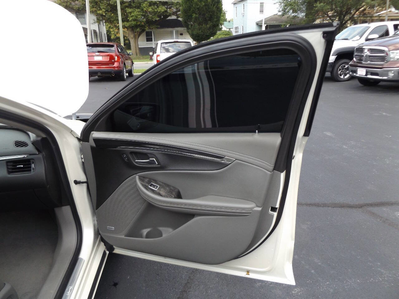 Used 2014 Chevrolet Impala LTZ image 27