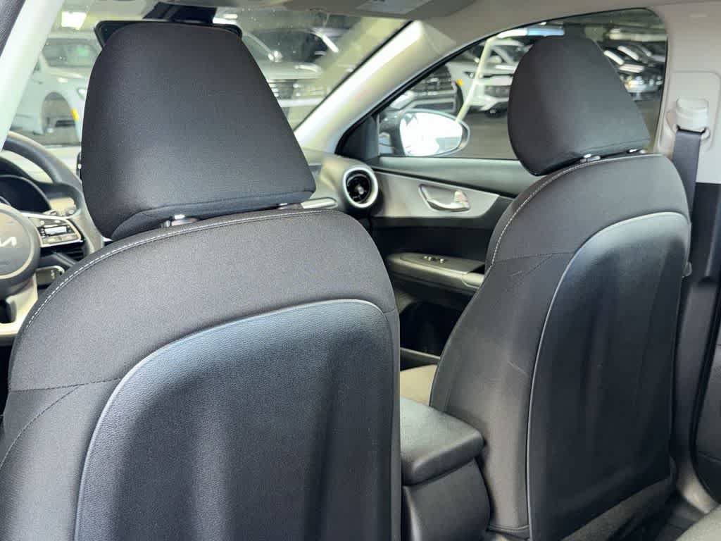 Certified 2024 Kia Forte LXS FWD image 23