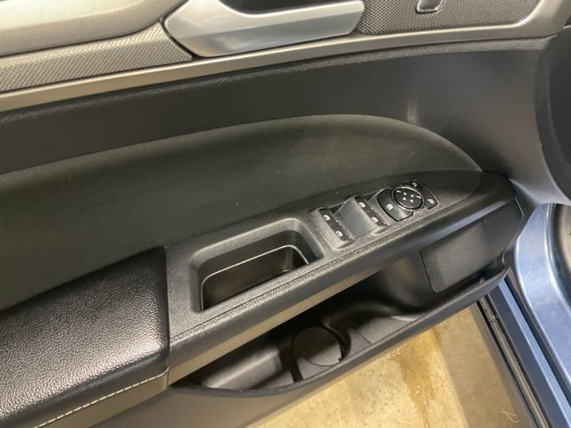 Used 2019 Ford Fusion SE AWD/4WD image 26