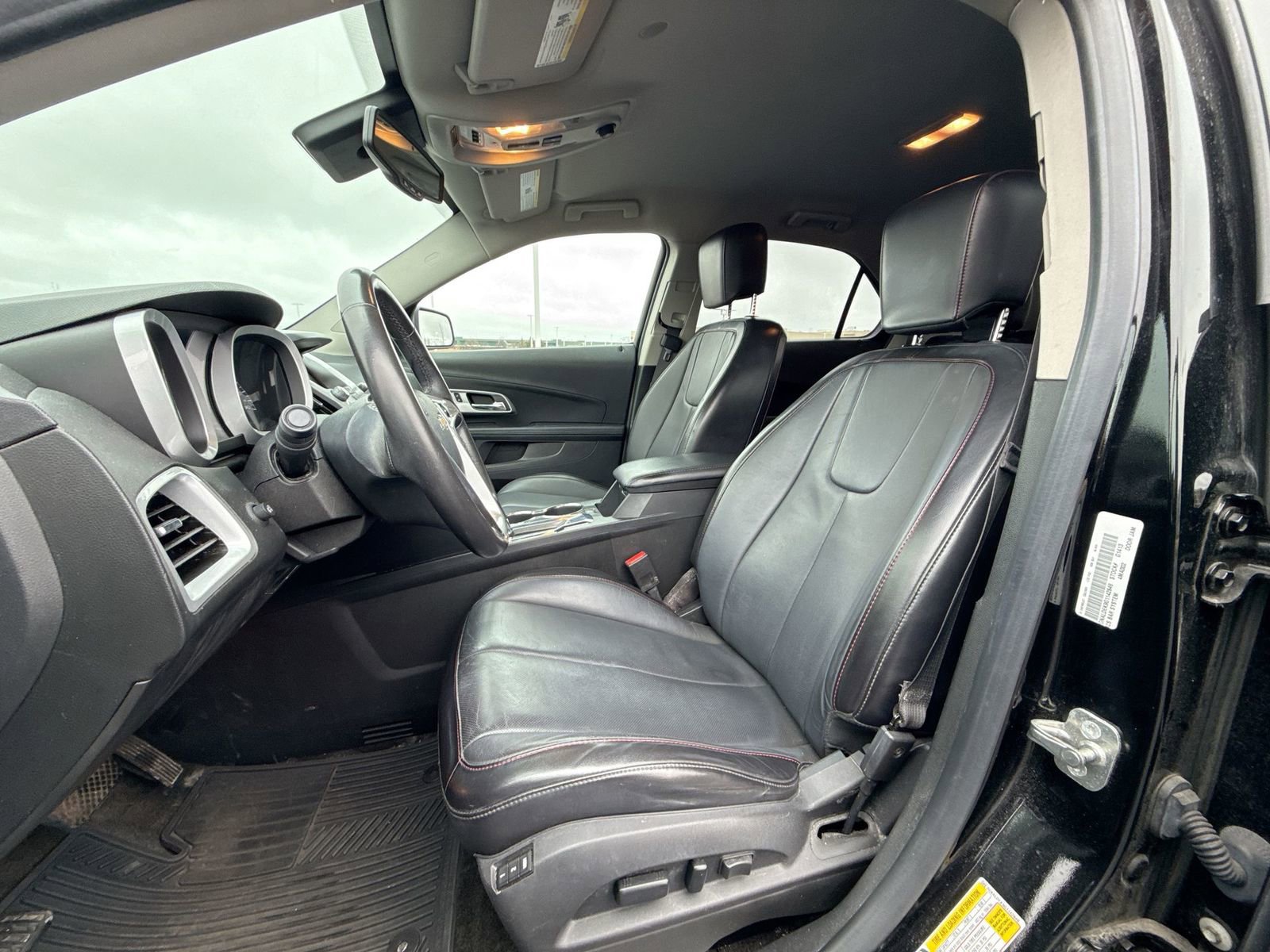 Used 2016 Chevrolet Equinox LTZ w/ Enhanced Convenience Package image 12