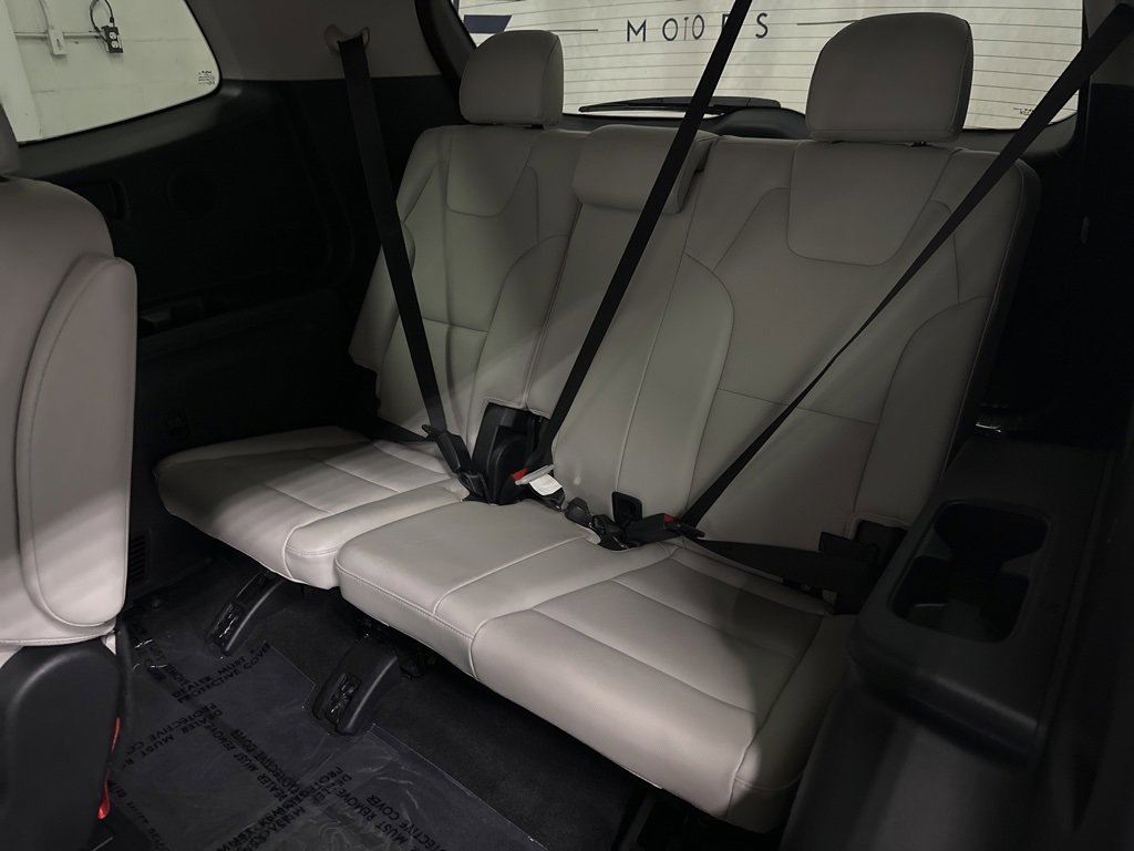 Used 2022 Kia Telluride SX w/ SX Prestige Package image 36