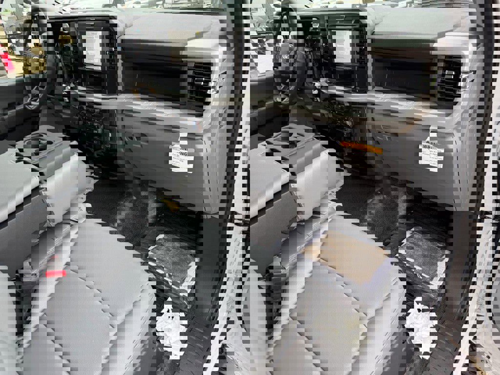 New 2025 Ford F450 XL w/ XL Chrome Package image 39