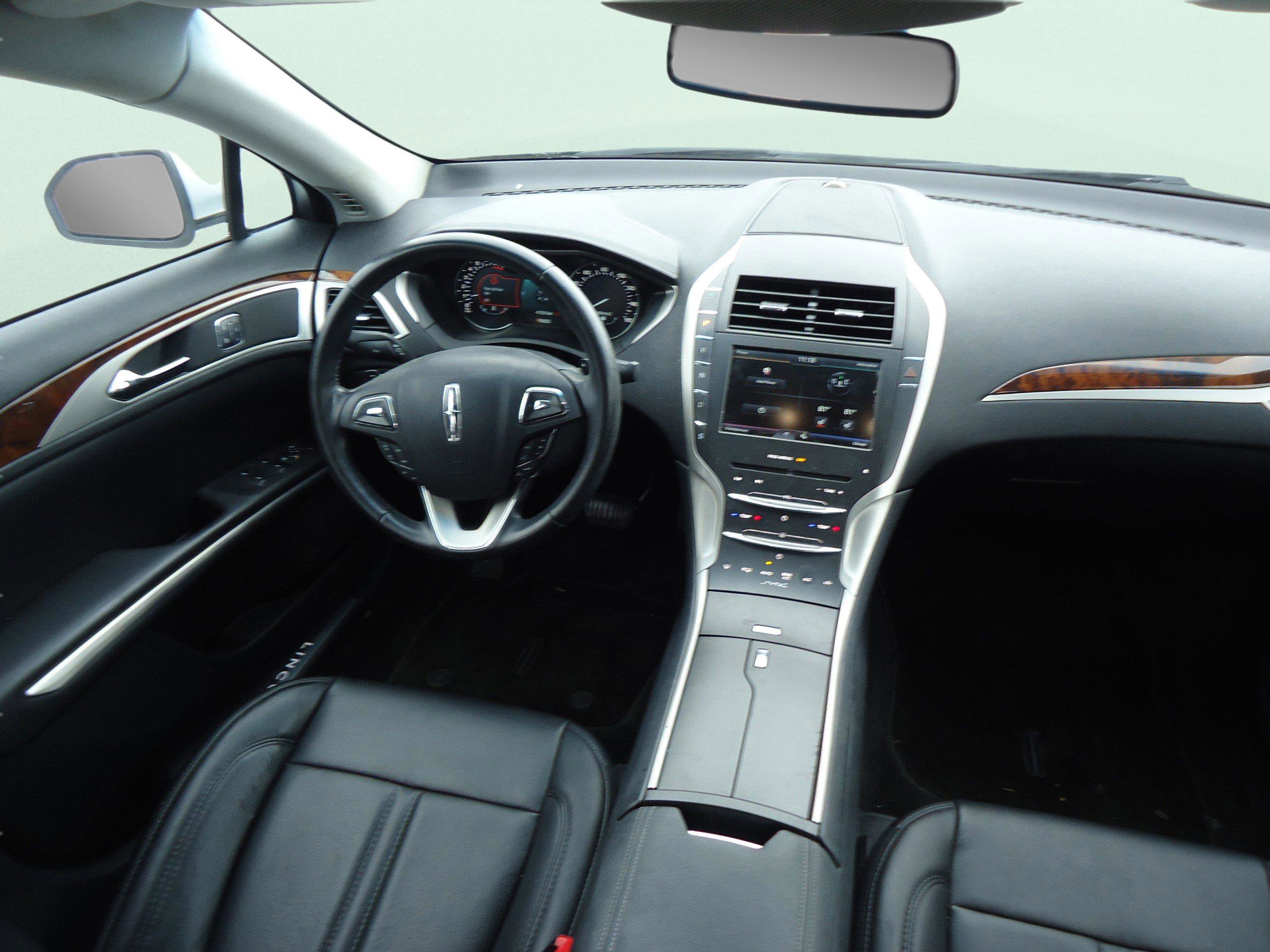 Used 2016 Lincoln MKZ AWD image 10