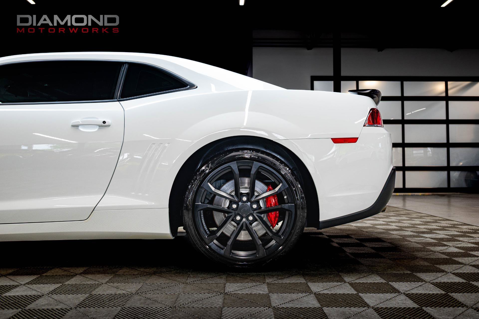 Used 2014 Chevrolet Camaro SS w/ SS Performance Package RWD image 11