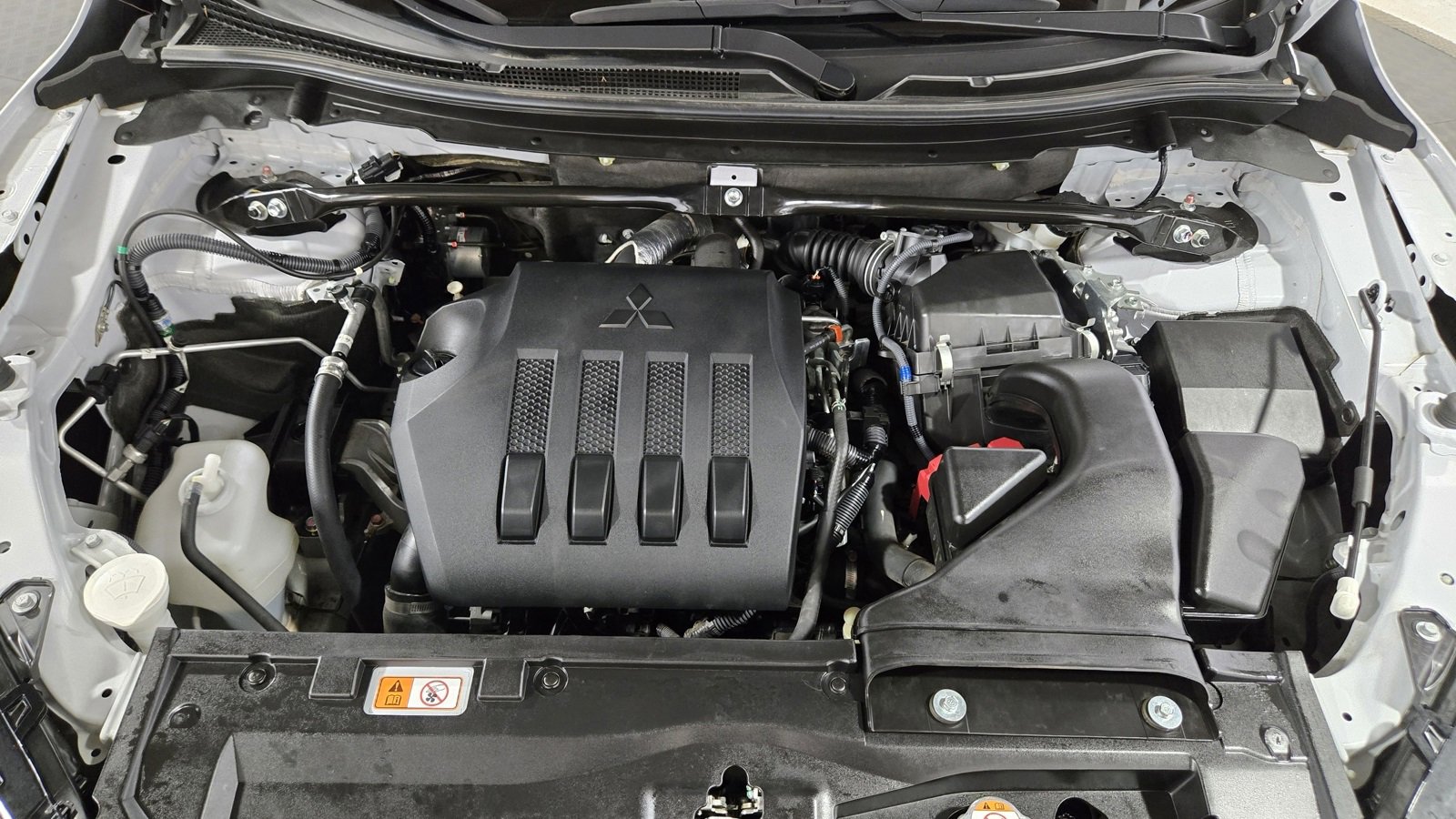 Used 2023 Mitsubishi Eclipse Cross SE image 36