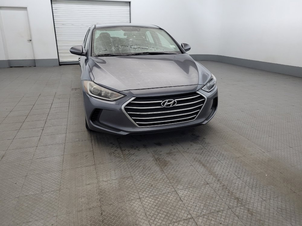 Used 2018 Hyundai Elantra SE w/ SE Connectivity Package 04 FWD image 14