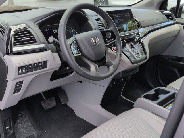 Used 2023 Honda Odyssey Elite image 9