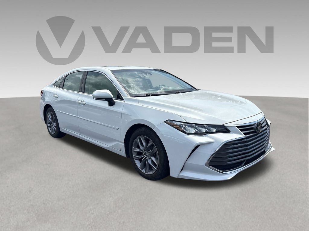 Used 2020 Toyota Avalon XLE w/ Moonroof Package FWD image 29