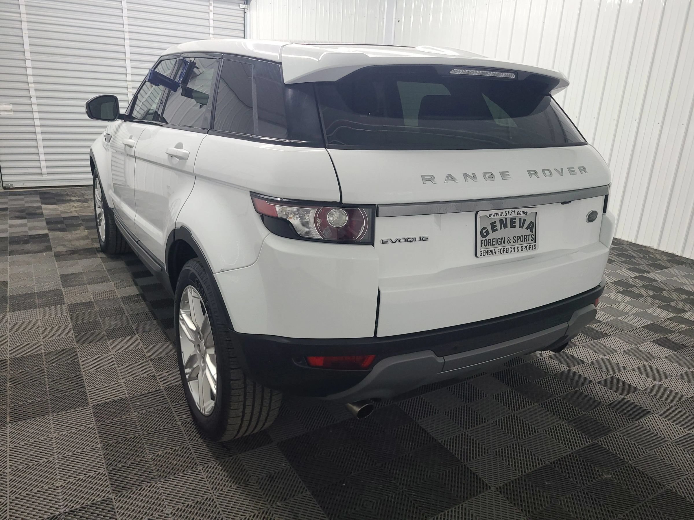 Used 2015 Land Rover Range Rover Evoque Pure Plus AWD/4WD image 10