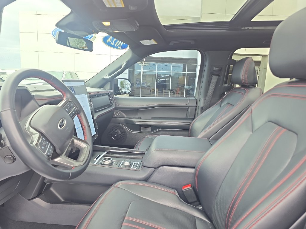 Used 2024 Ford Expedition Max Limited AWD/4WD image 13