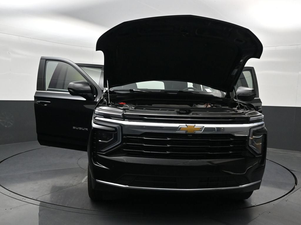 Used 2026 Chevrolet Suburban LS RWD image 36