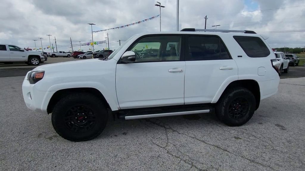 Used 2023 Toyota 4Runner SR5 Premium w/ Moonroof Package AWD/4WD image 4