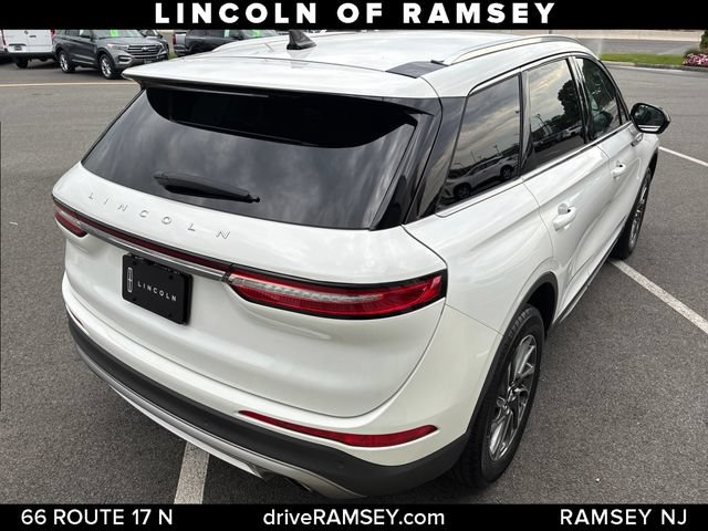 Used 2022 Lincoln Corsair AWD w/ Equipment Group 101A image 7
