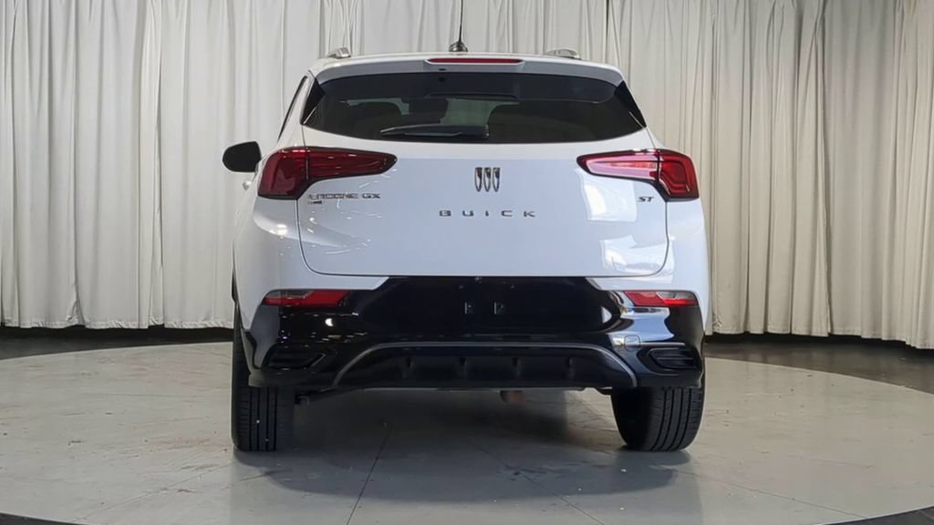 Used 2024 Buick Encore GX Sport Touring w/ Advanced Technology Package AWD/4WD image 7